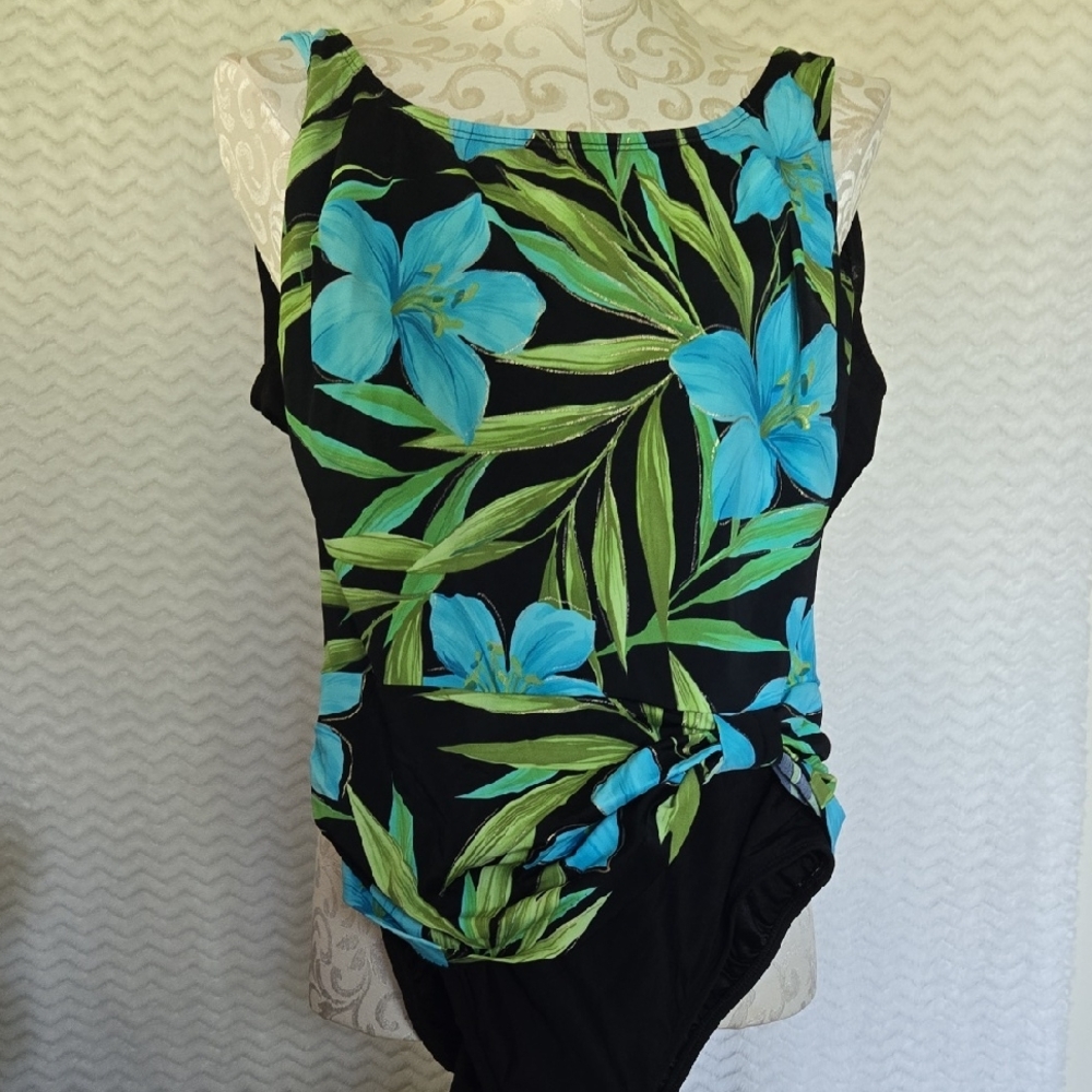 Plus Size Floral One-Piece Swimsuit with Blue and Green Design